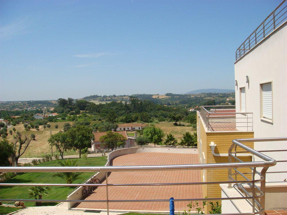 Отель Residencia Santa Marta Томар Экстерьер фото